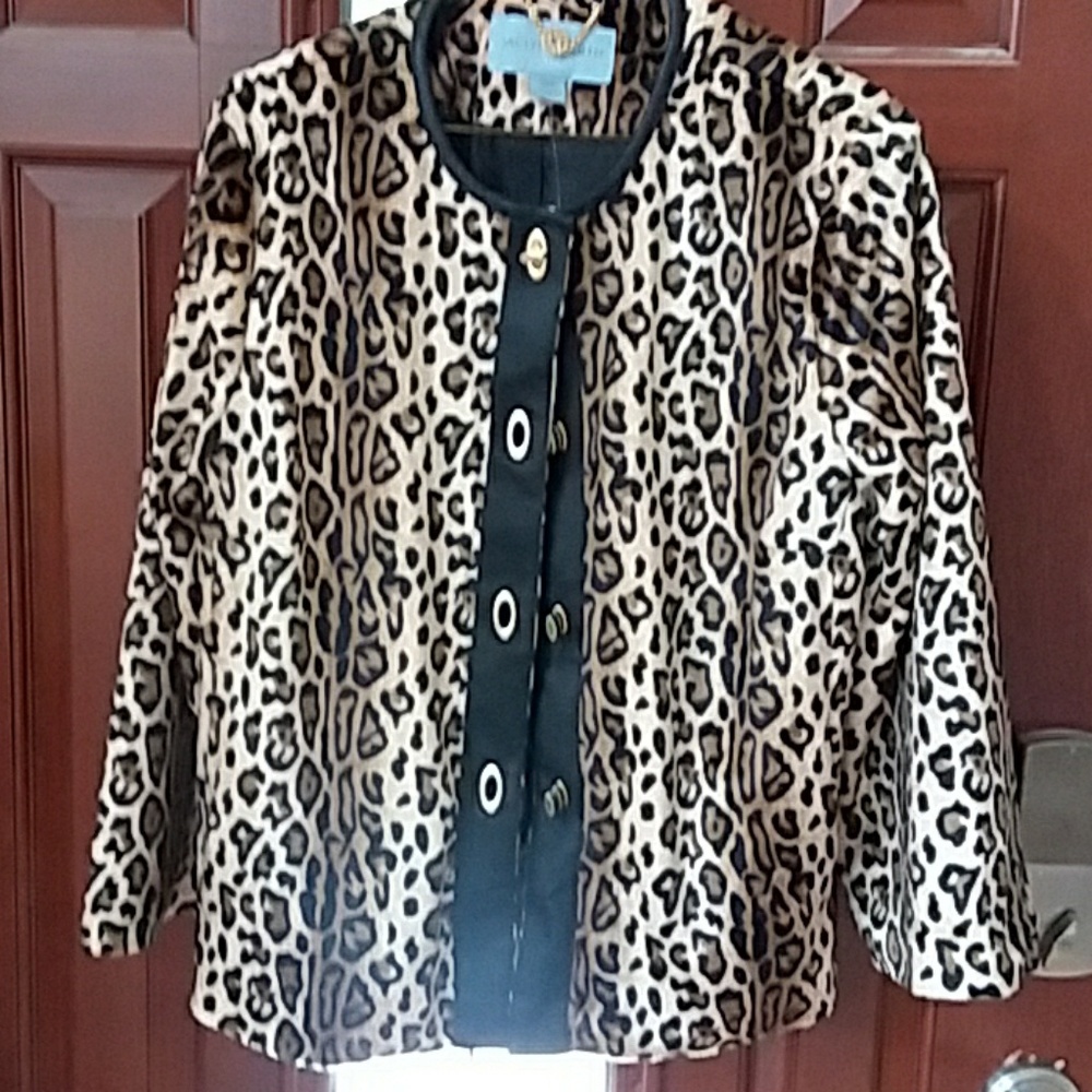 Soft Faux leopard jacket